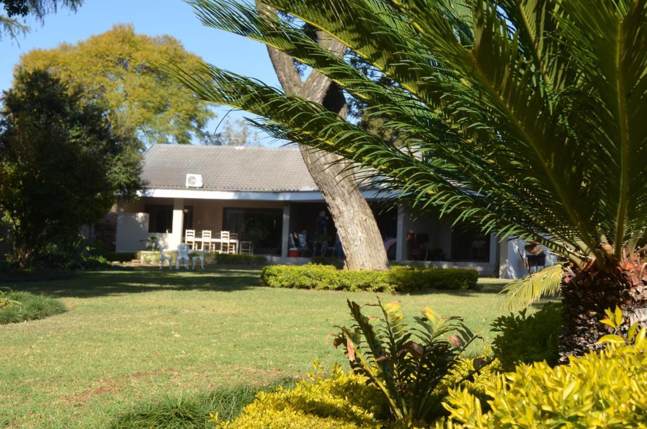 64 On Malabor Bed and Breakfast Pretoria-Noord Eksteriør billede